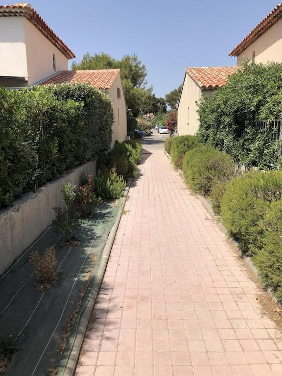 Appartement 60M2 - 2 Chambres A Une Minute Des Plages, Parking Prive Sausset-les-Pins Buitenkant foto