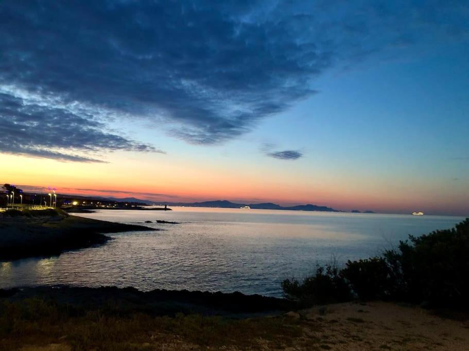 Appartement 60M2 - 2 Chambres A Une Minute Des Plages, Parking Prive Sausset-les-Pins Buitenkant foto